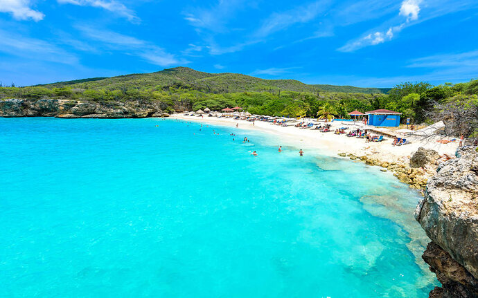 curacao-homepage-header-mobile3